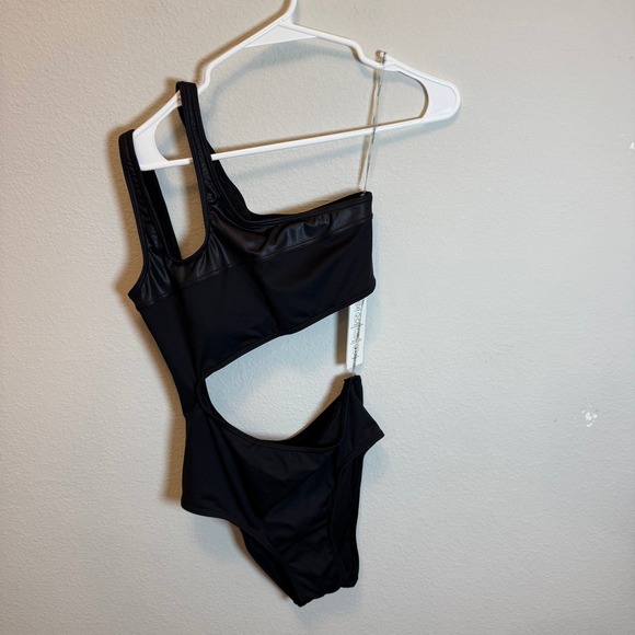 Calvin Klein Swimsuit One Shoulder Cut Out Monokini Faux Leather Trim Medium - Picture 1 of 10